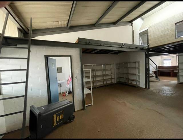 INDUSTRIAL PROPERTY TO RENT IN HENNOPSPARK
